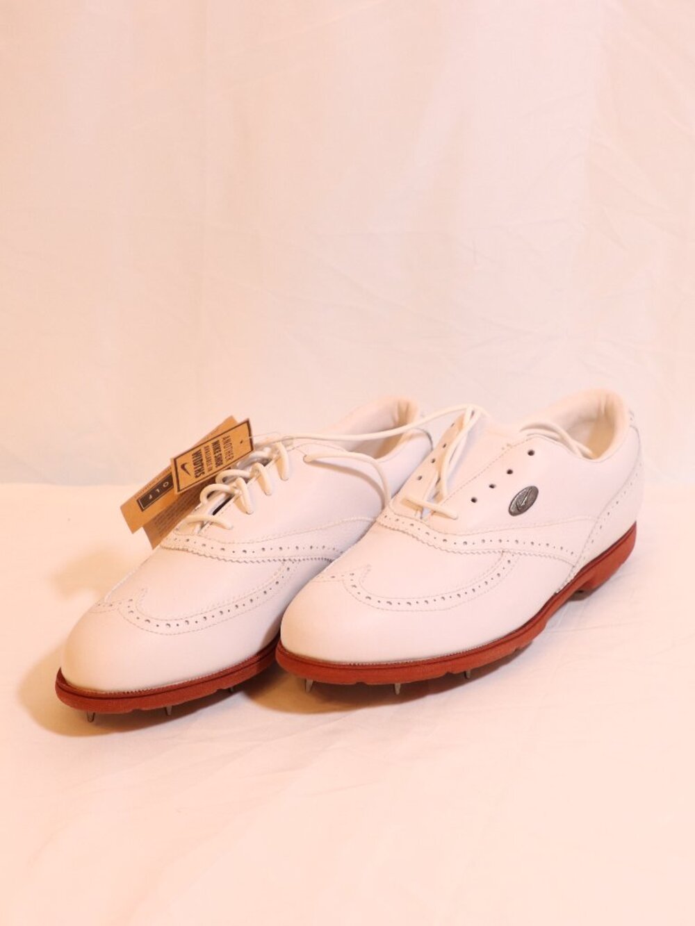 VINTAGE 90s Womens Brand New White Nike Size 8.5 Wingtip Golf Shoes - Picture 4 of 6